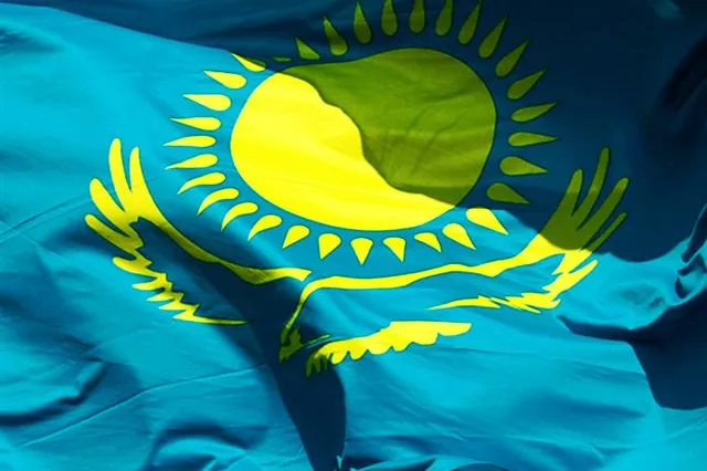 Казахстану нужно избегать политических союзов