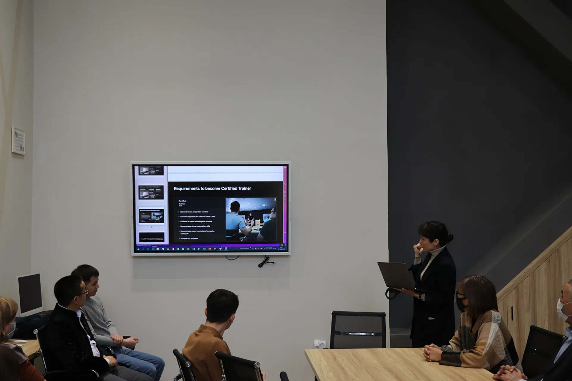 Капитал - Интерактивный флип-чарт Samsung отменяет скучные уроки