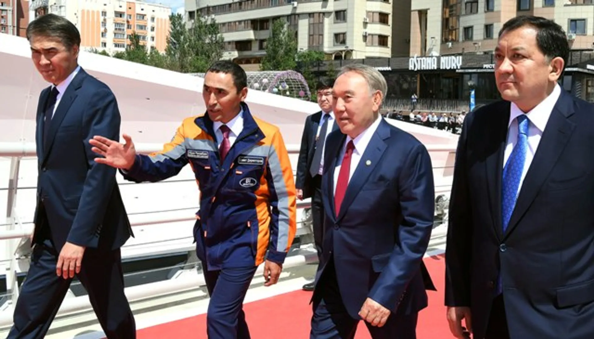 Капитал - В Астане презентовали вело-пешеходный мост через Есиль