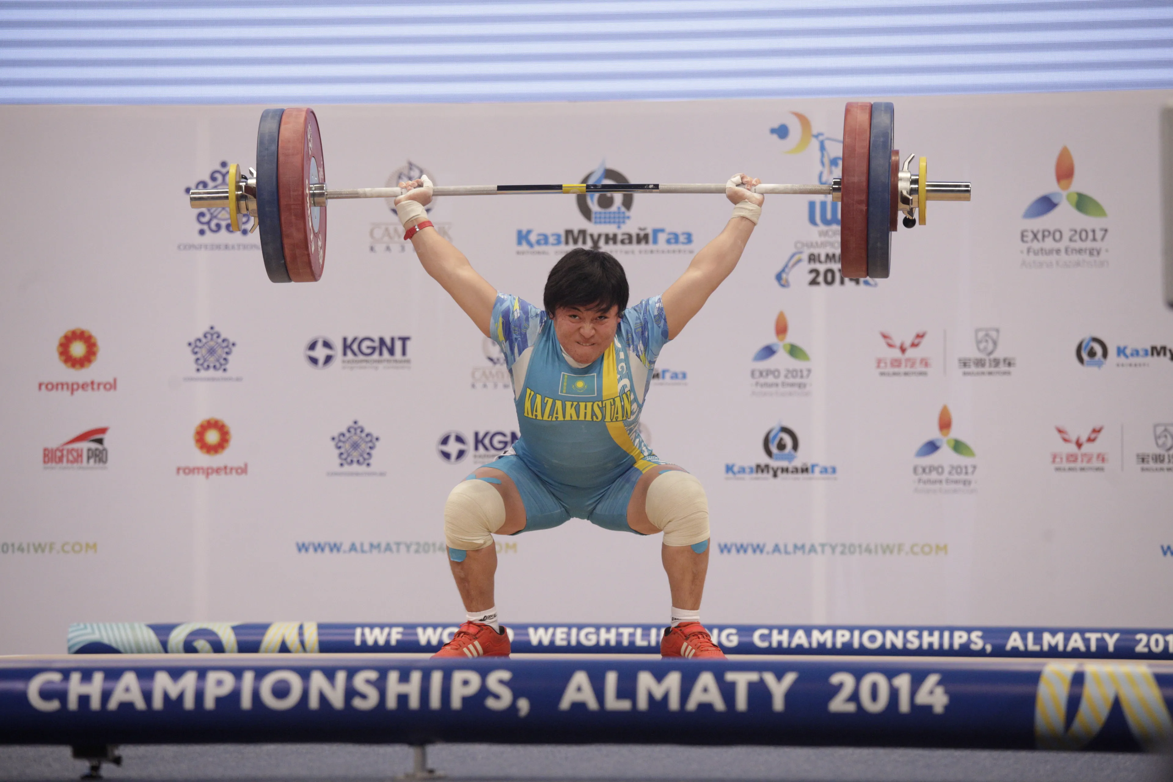 Капитал - Жазира Жаппаркул выиграла «серебро» ЧМ по тяжелой атлетике