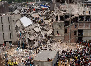 Более  400 человек стали жертвами обрушения фабрики в Бангладеш