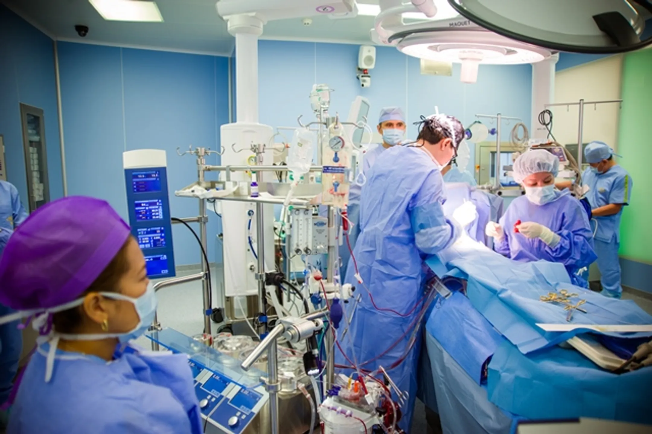 В Президентской клинике оперировать будут с помощью робота - Image Kapital.kz