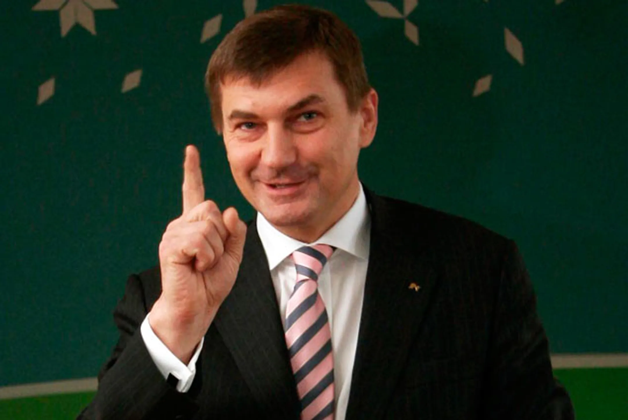 Премьер Эстонии подал в отставку - Image Kapital.kz