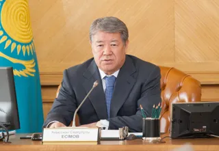 Капитал - Аким Алматы до сих пор живет у супруги