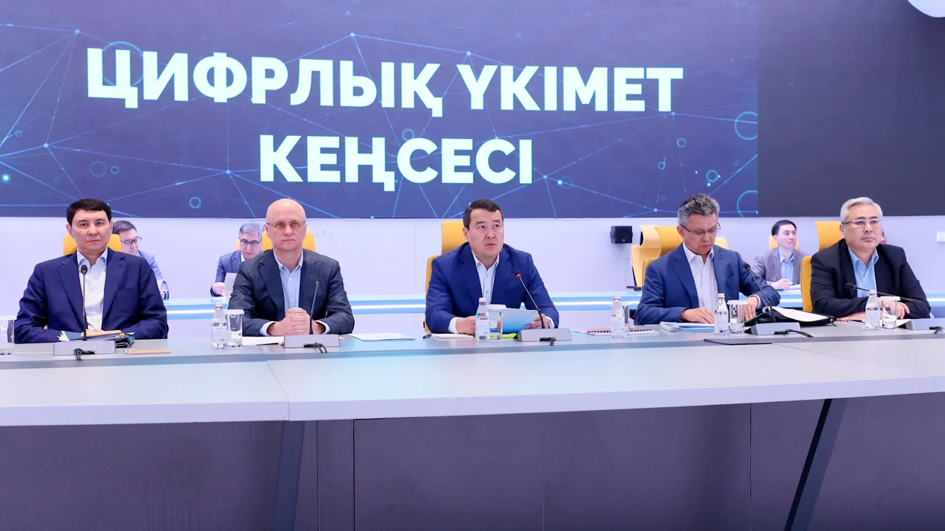 Капитал - Зарабатывают экстрамаржу – премьер дал поручения по обеспечению сахаром