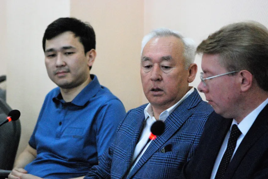 Капитал - В Астане начался суд над Сейтказы и Асетом Матаевыми