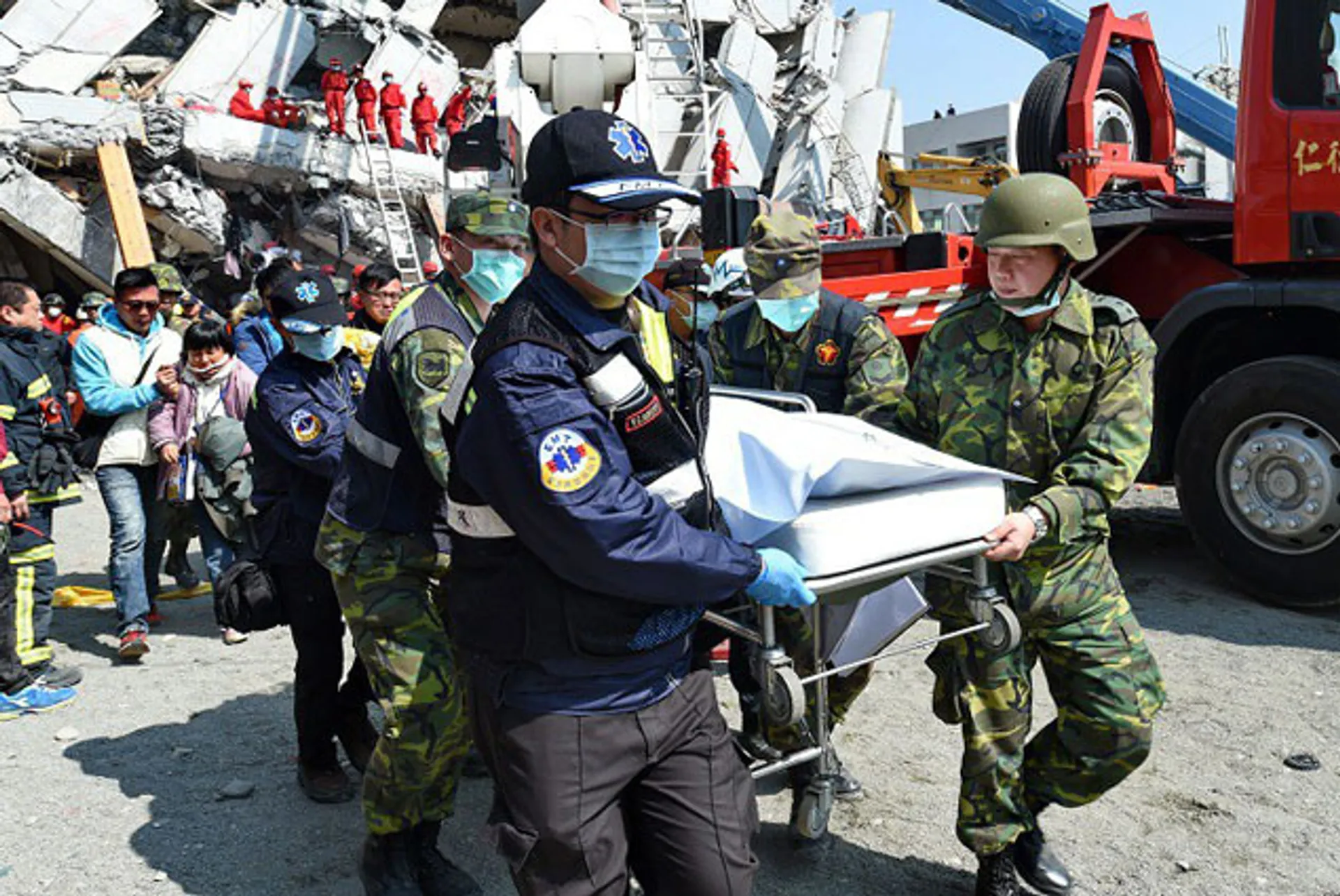 Капитал - При землетрясении на Тайване погибли 94 человека