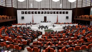 Капитал - Парламент Турции одобрил поправки о президентской форме правления