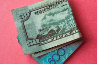 Капитал - В обменниках доллар продается по 392 тенге