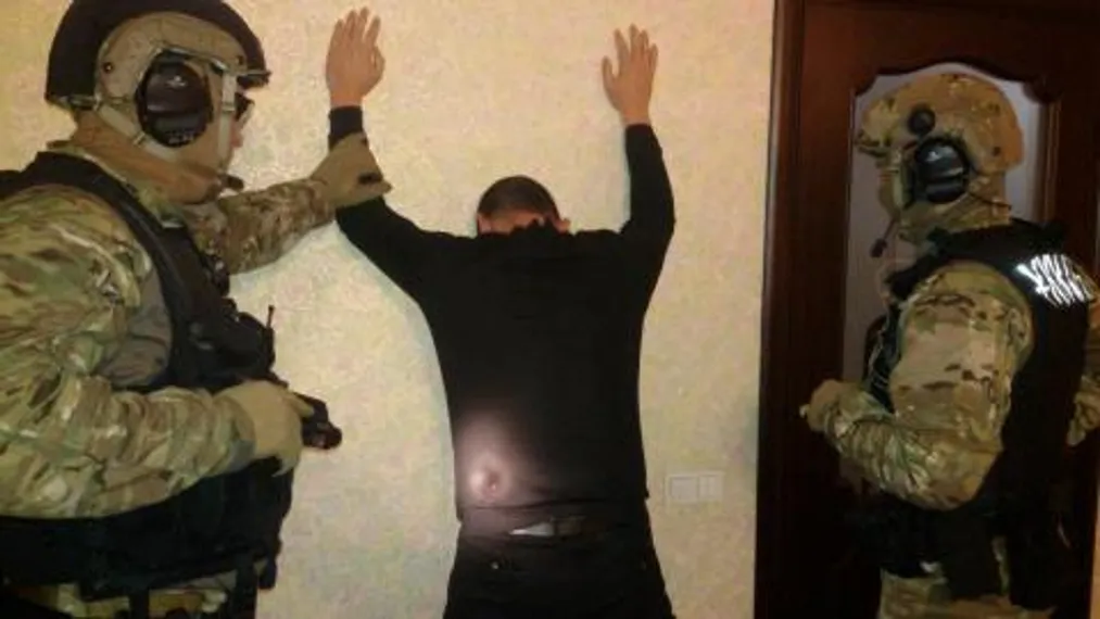 Капитал - Осуждены контрабандисты, вывозившие золотосодержащую руду в Китай