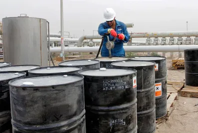 Нефть может упасть в цене на $10 за баррель