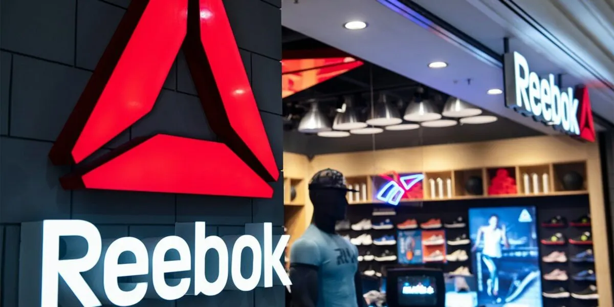 Adidas продает Reebok  