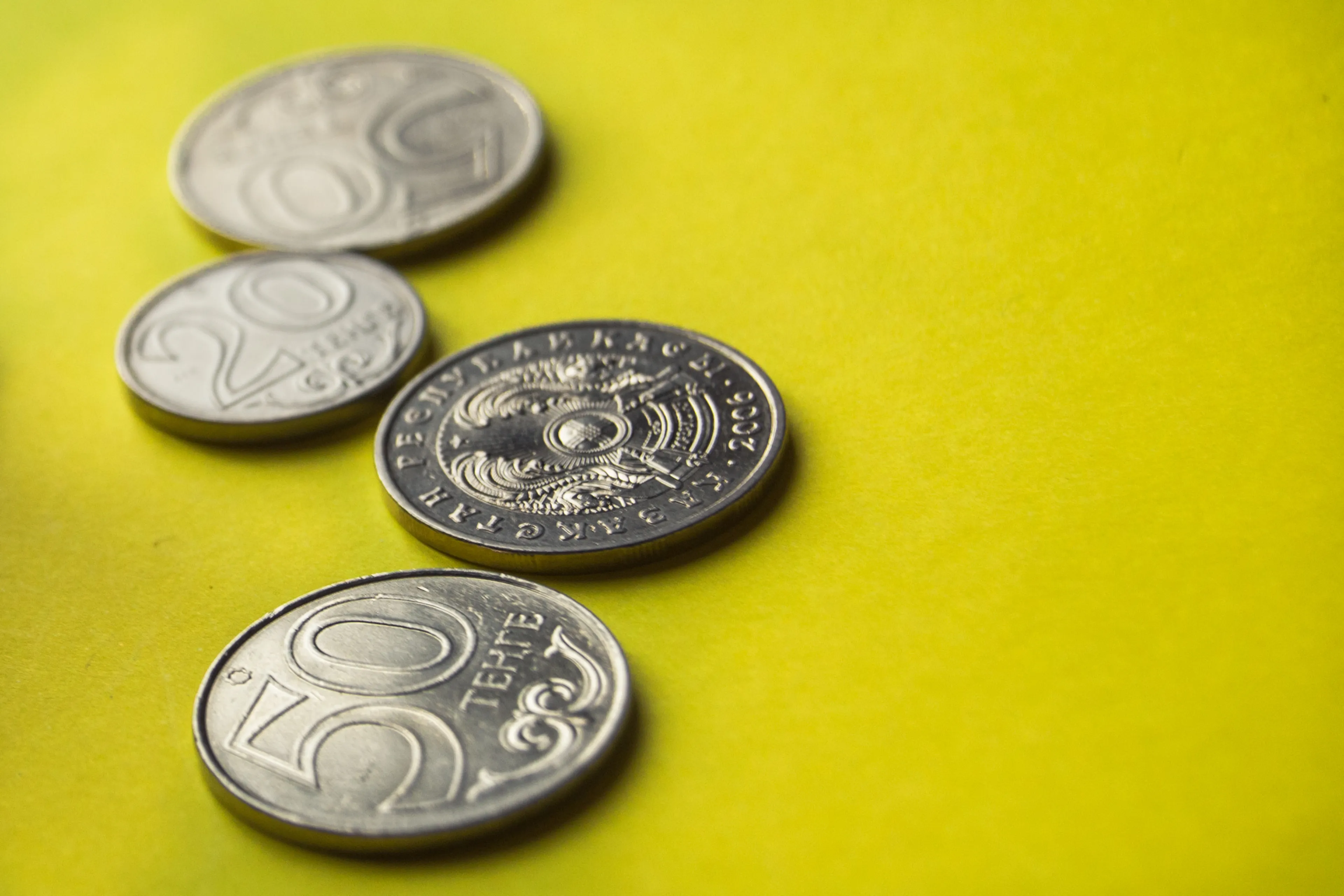 Капитал - Нацвалюта стала сильнее доллара на 0,4%