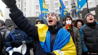 Капитал - Протесты в Украине усиливают давление на кредитоспособность