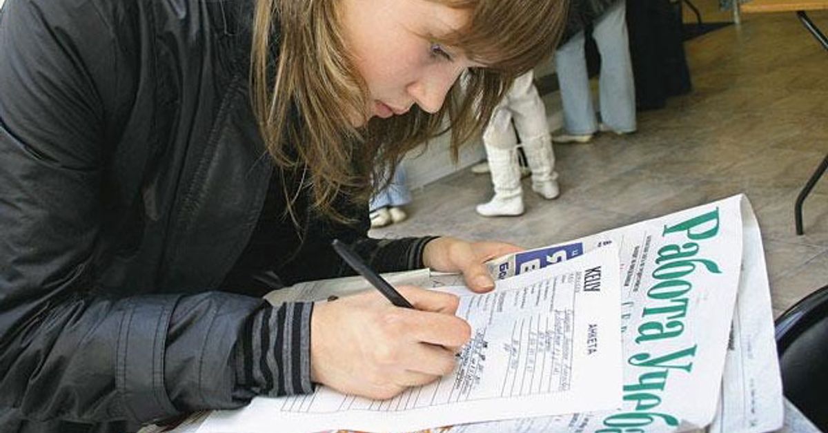 Подработка фото. Подростки трудоустройство. Подростки работают. Подработка для школьников минск. Подростки трудоустройство.