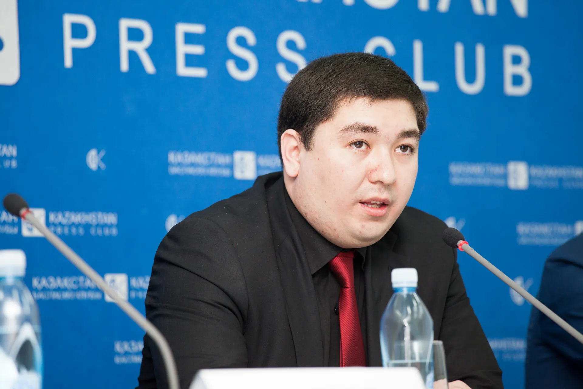 Капитал - Кальян нужно разрешить в специальных местах