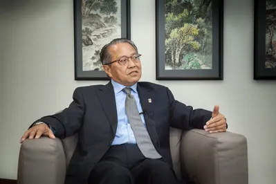 LET’S TALK WITH Anthony Espina