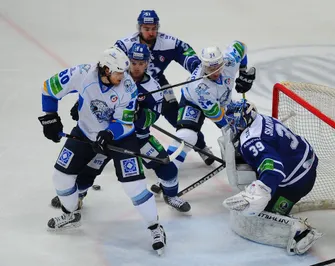 «Барыс» уступил московскому «Динамо»