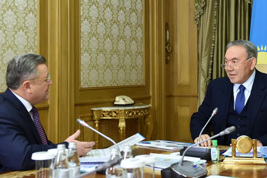 Капитал - Нурсултан Назарбаев провел встречу с акимами двух областей