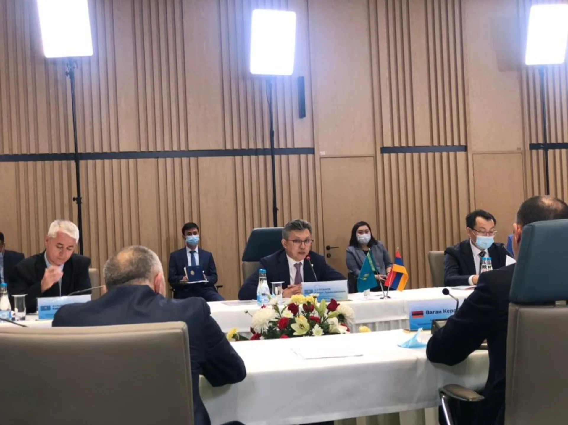 Капитал - Армянскому бизнесу предложили работать через «Хоргос»