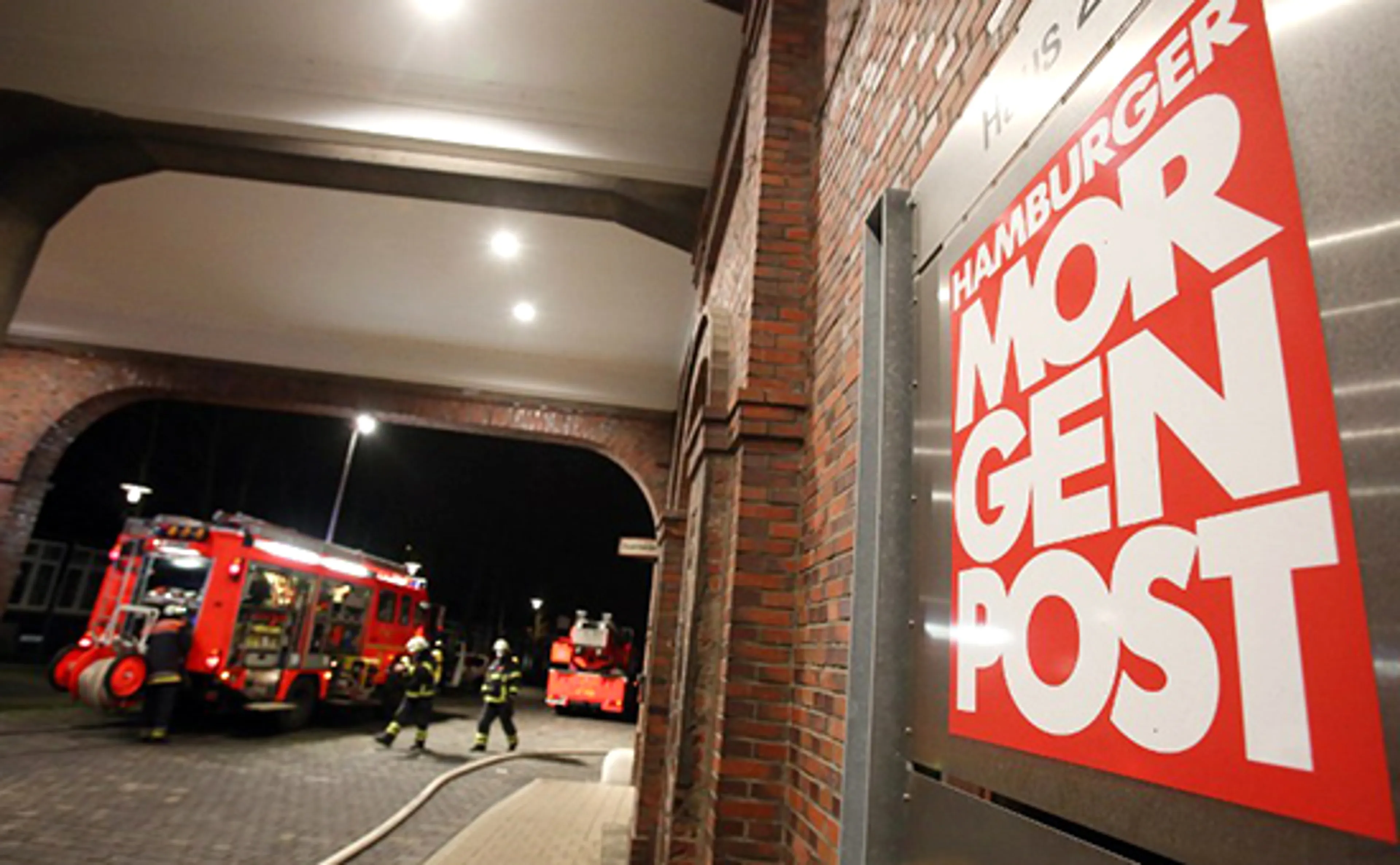 Капитал - В Германии подожгли газету за перепечатку карикатур Charlie Hebdo