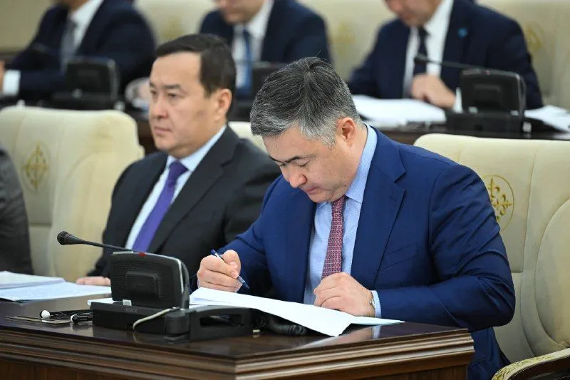 Предельную ставку по беззалоговым кредитам планируют снизить до 40% 