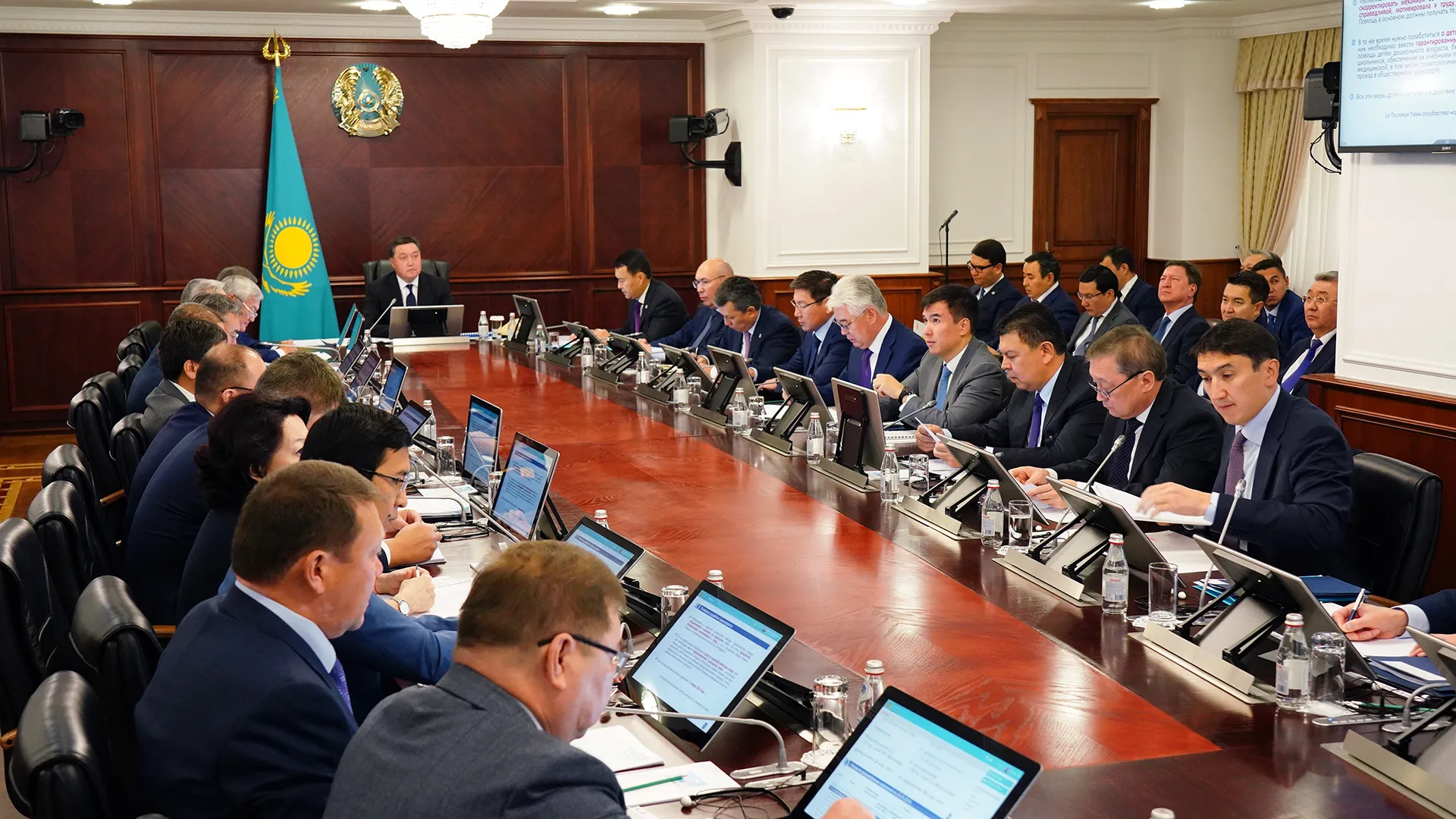 Капитал - Премьер поручил проработать вопросы ценообразования на авиакеросин