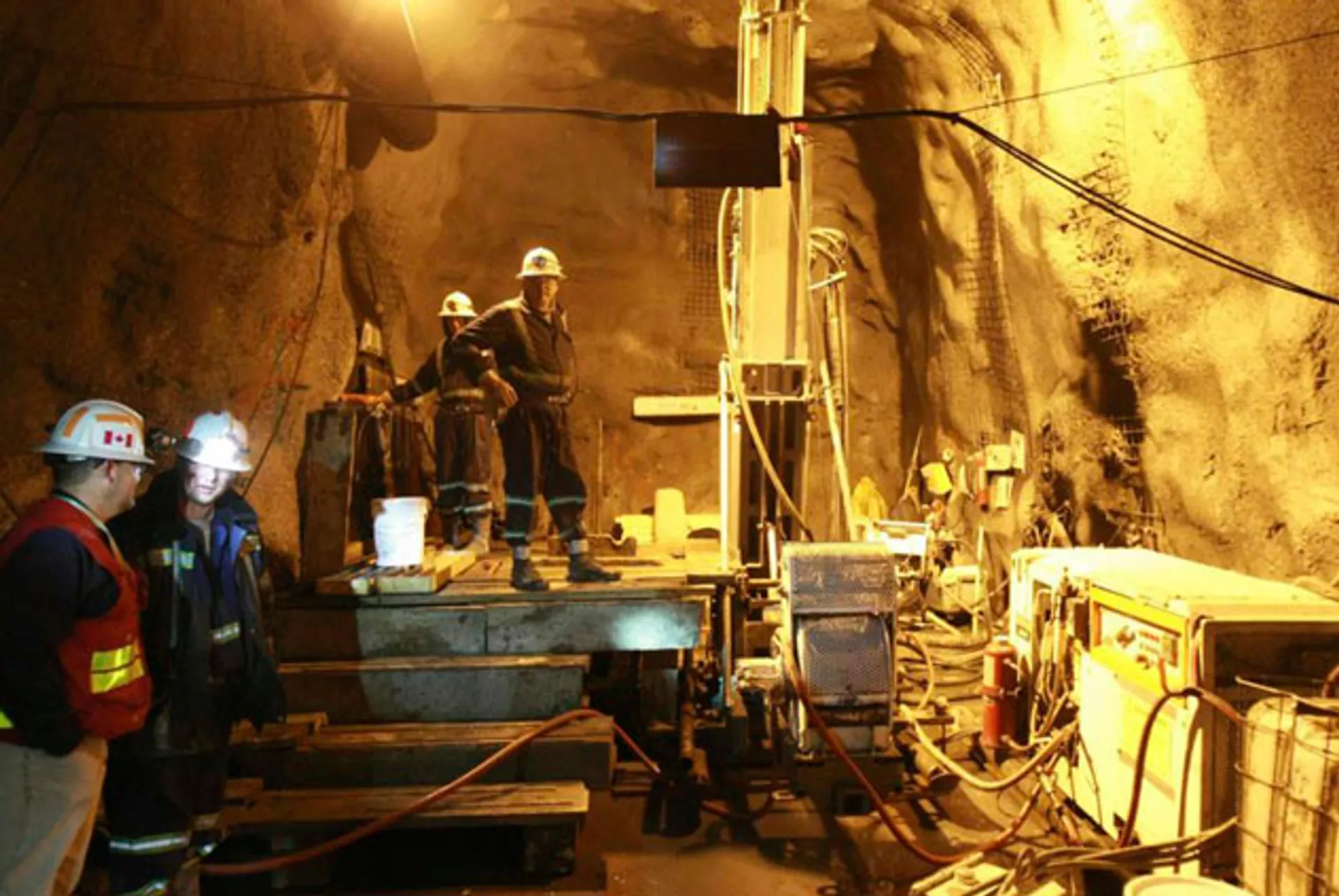 Капитал - Из-за Кумтора Кыргызстану грозит иск на $3 млрд.