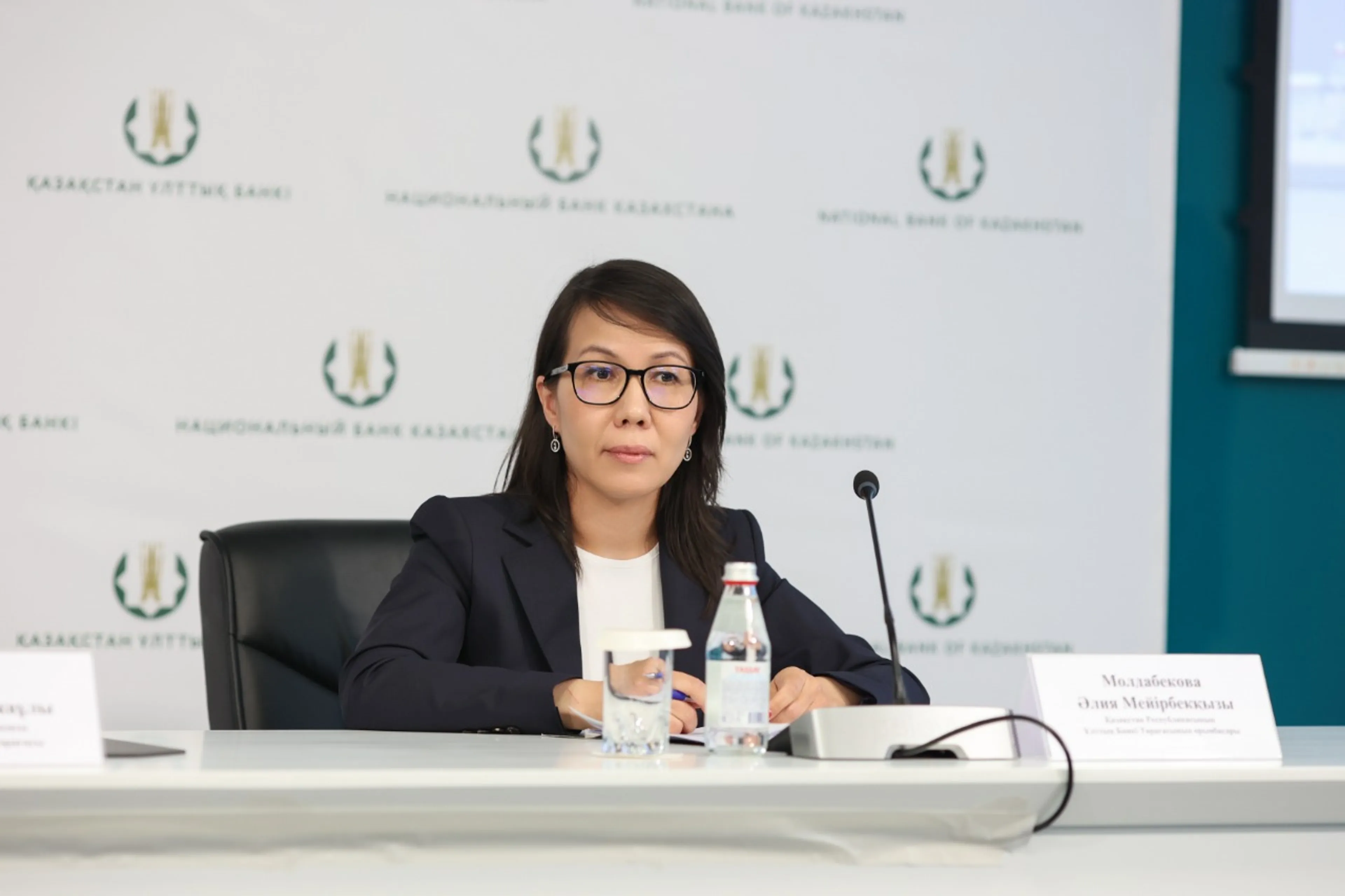 Капитал - О рисках вторичных санкций рассказали в Нацбанке