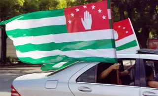 Капитал - Абхазия не будет проводить референдум о присоединении к РФ