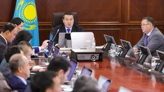 Капитал - Алихан Смаилов: Необходимо сосредоточиться на приоритетных секторах экономики