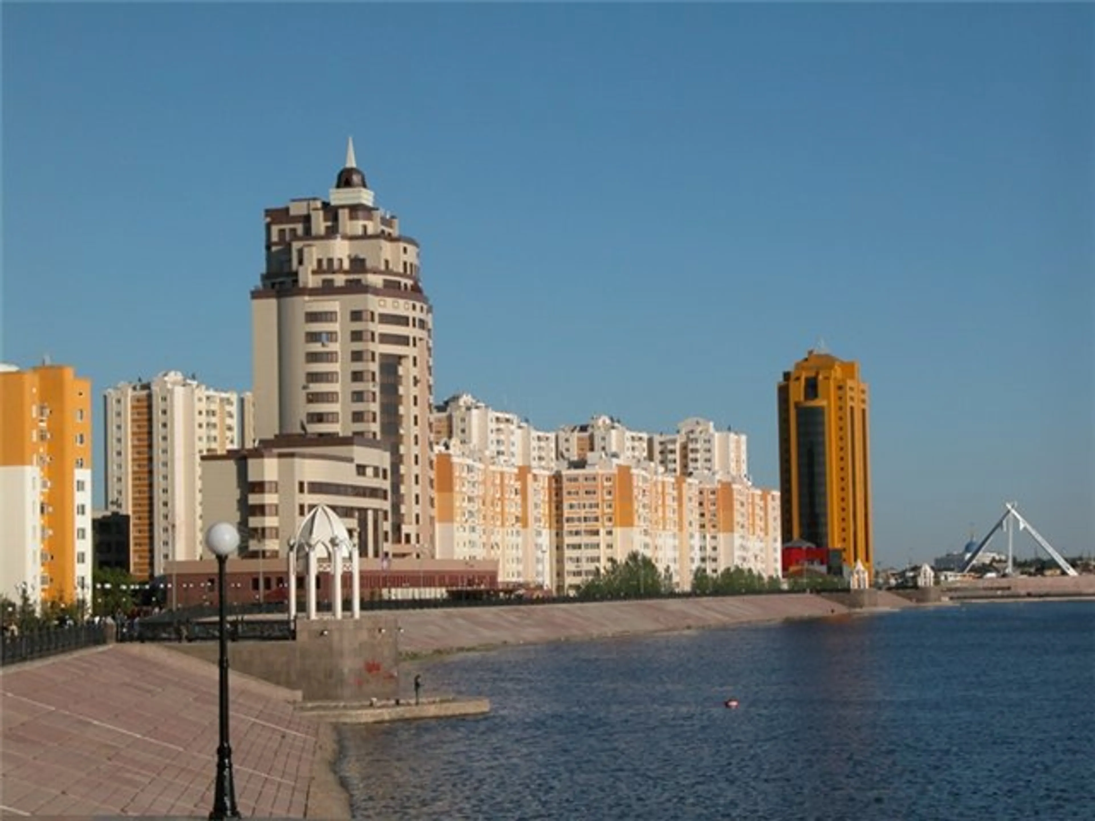 Капитал - В Астане жилье дорожает быстрее, чем в Алматы 16.09.2013