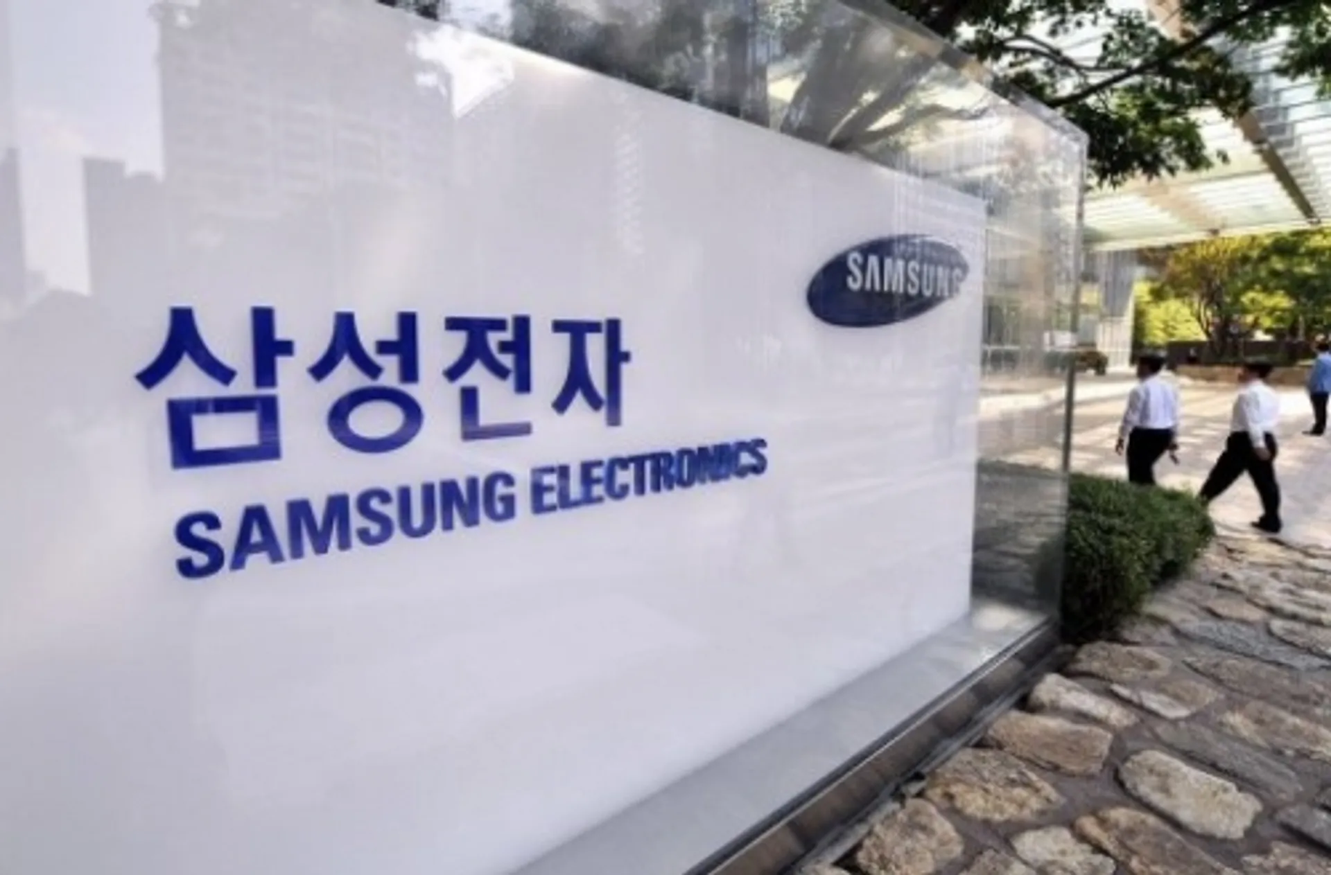 Капитал - Samsung перестанет поставлять Apple экраны