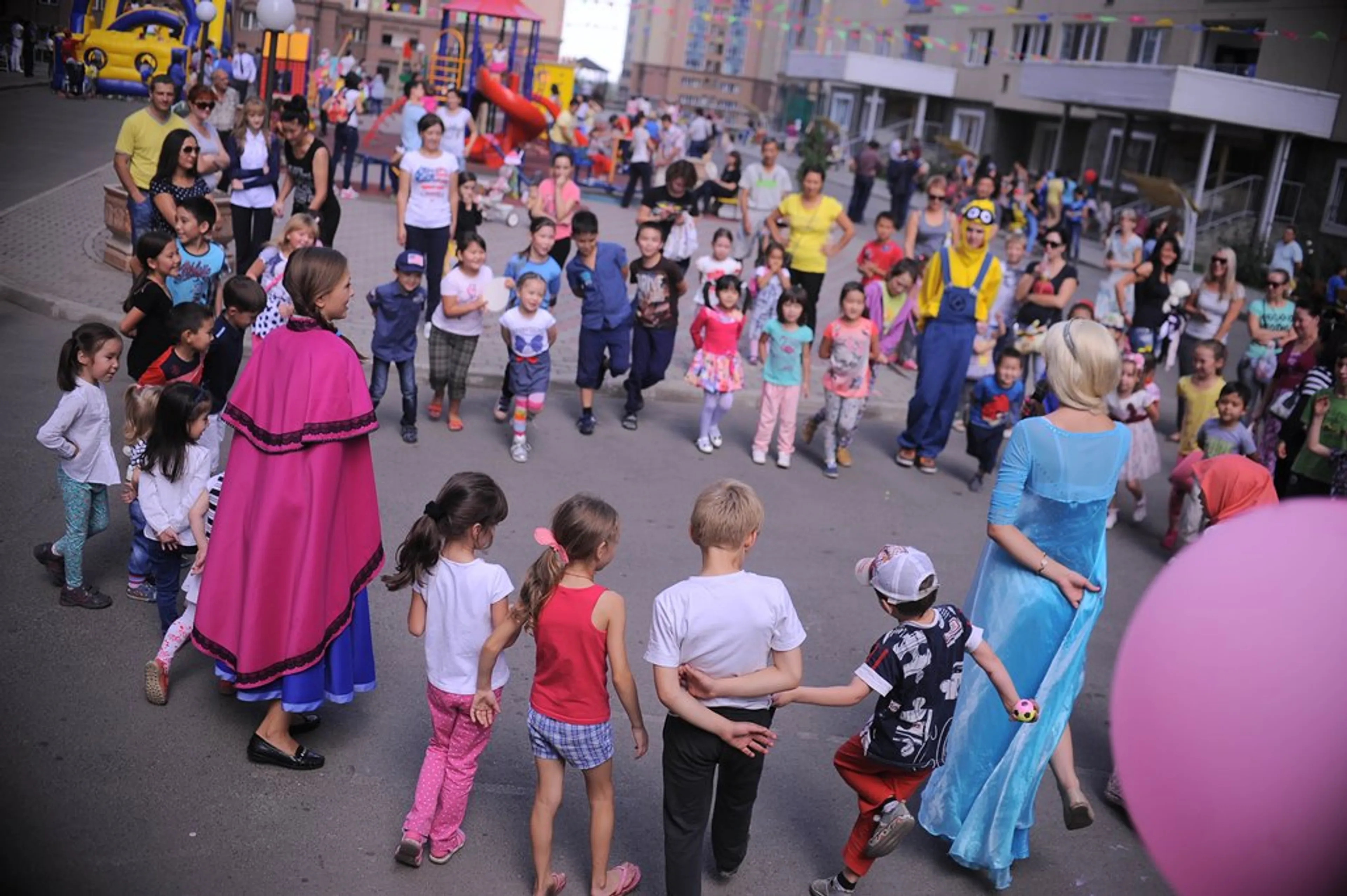 Капитал - В Алматы прошел масштабный Family-билдинг