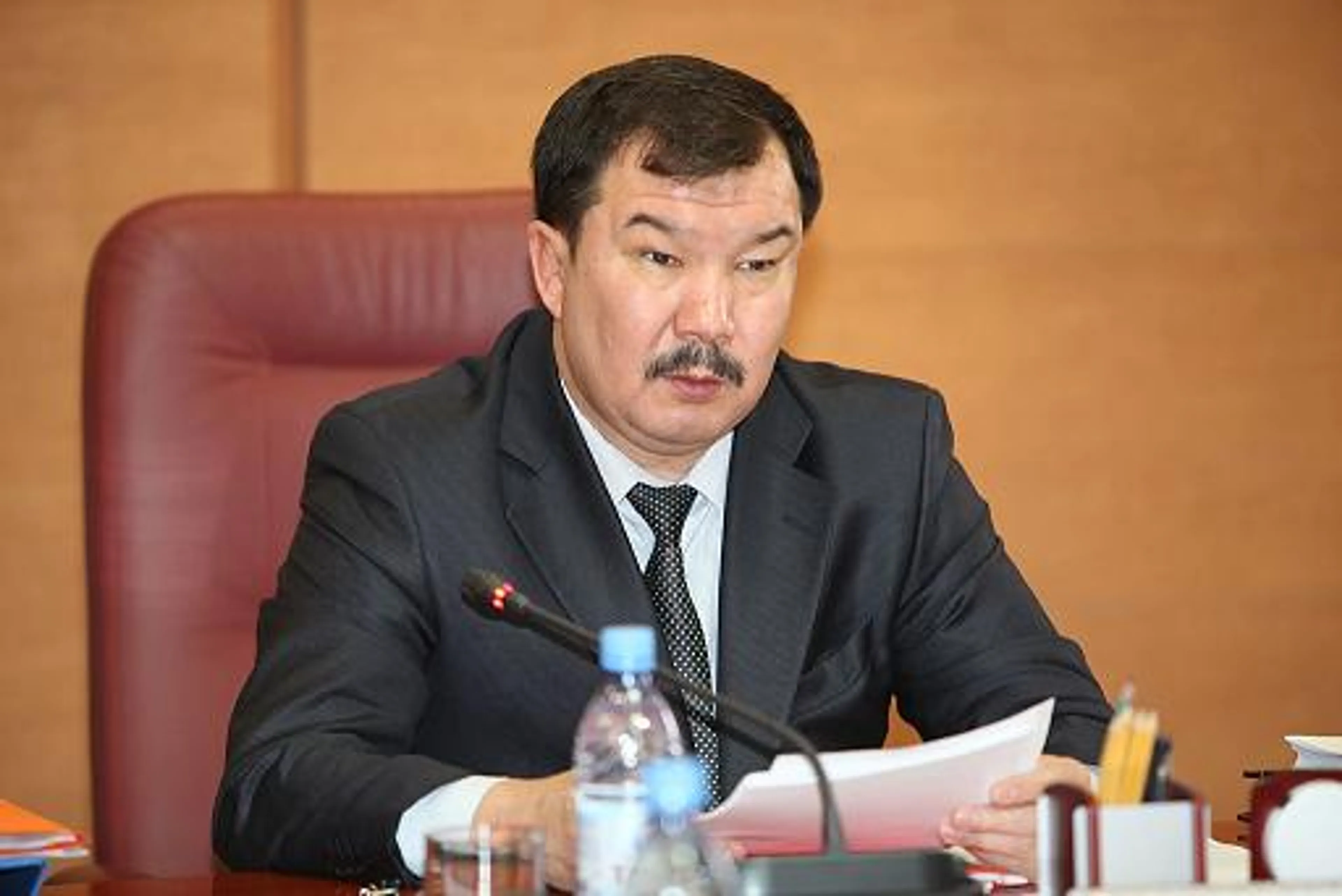 Капитал - Генпрокурор РК пригласил главу ФБР посетить Казахстан