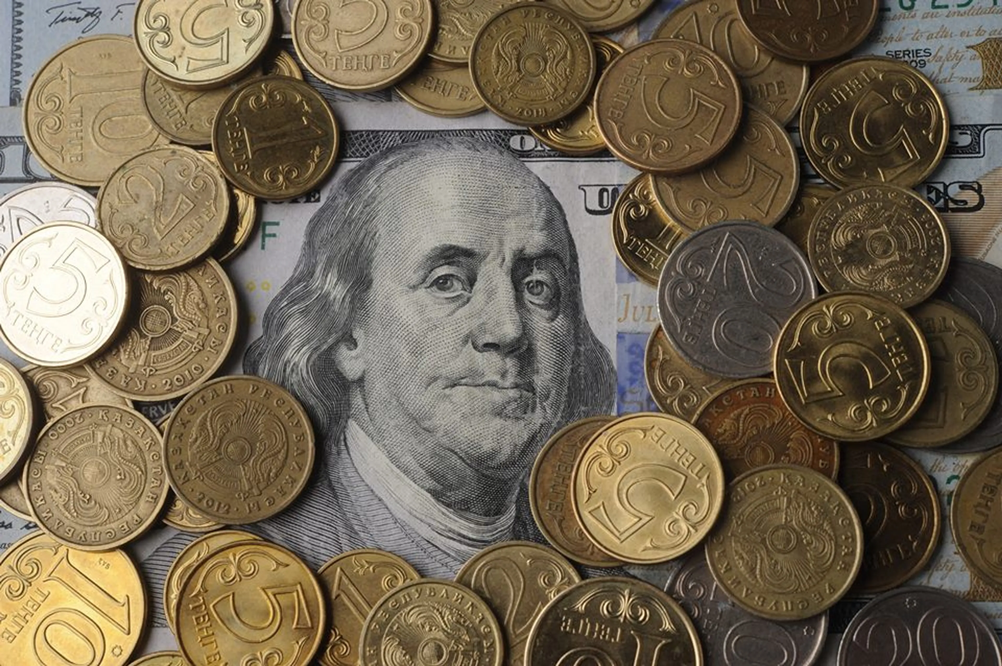 Капитал - Объем торгов по доллару резко вырос до $258 млн