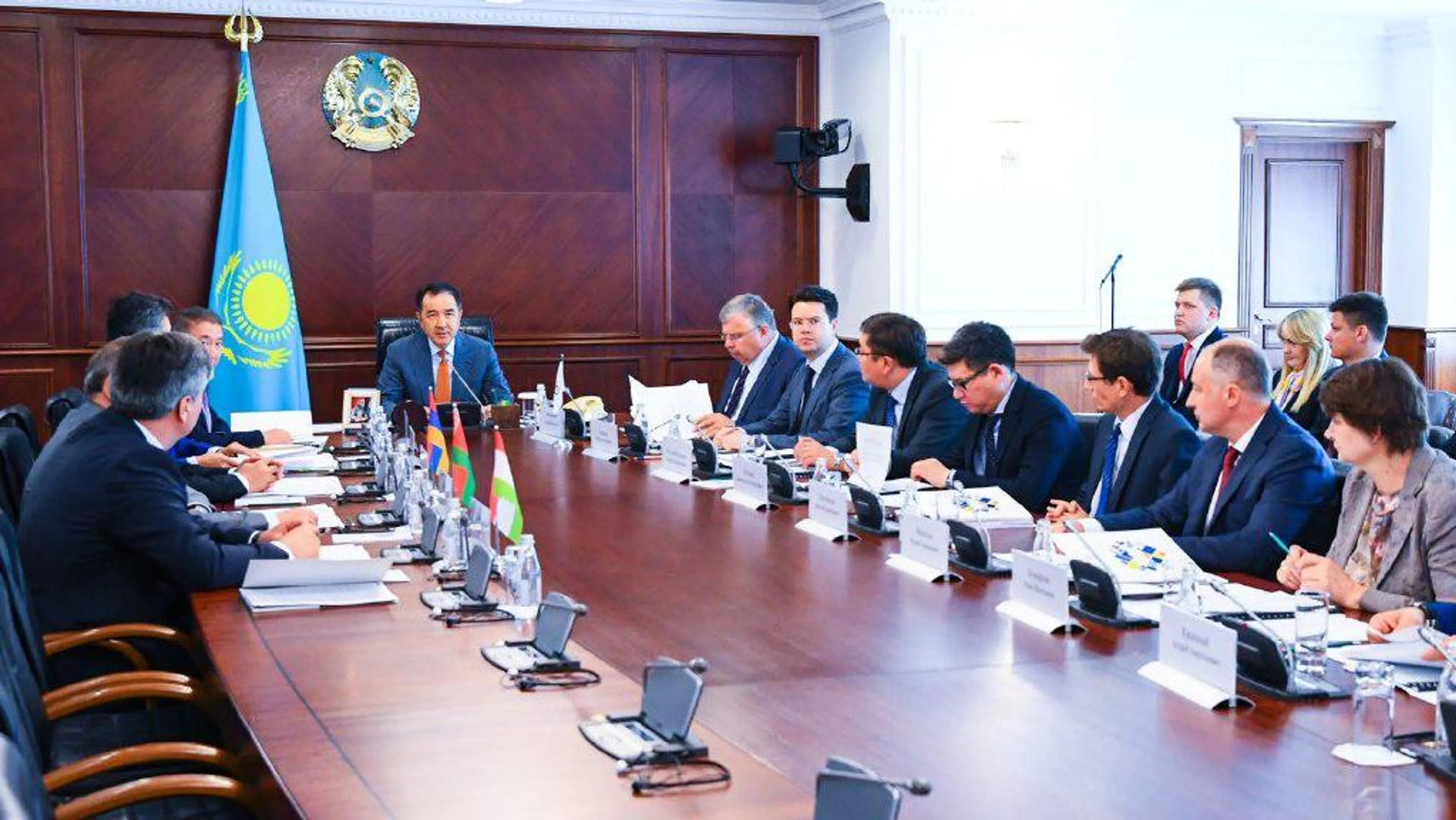 Капитал - Продлены полномочия Бакытжана Сагинтаева в должности председателя Совета ЕАБР