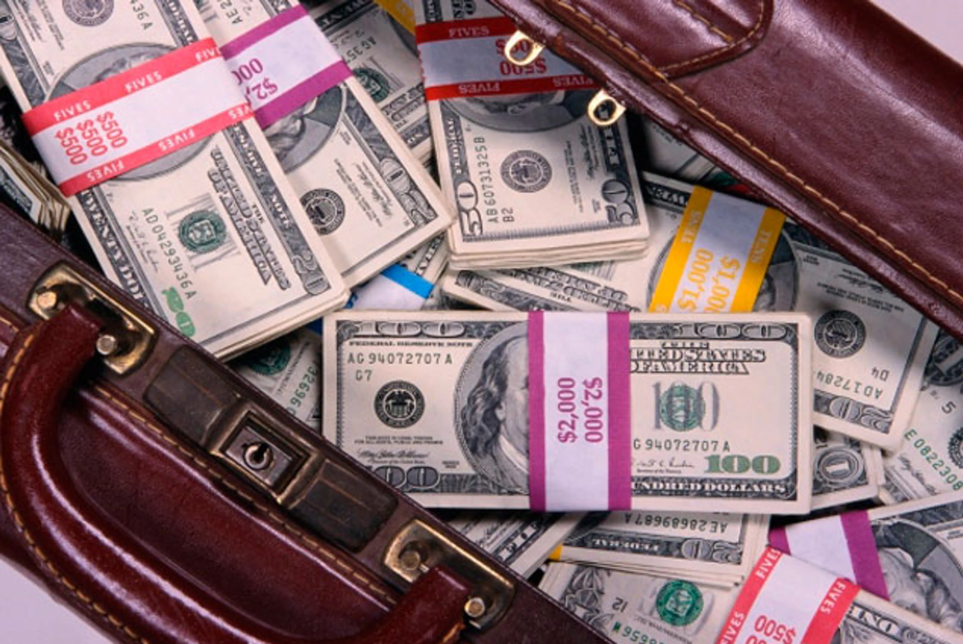 Капитал - Российские олигархи выводят активы из Лондона