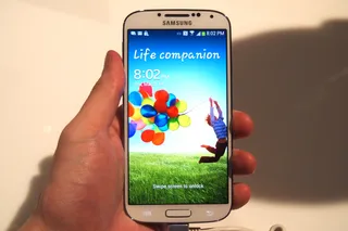 Капитал - Продано более 10 млн Galaxy S4 менее чем за месяц