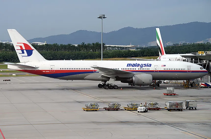 Капитал - На Украине рухнул Boeing 777 Malaysia Airlines