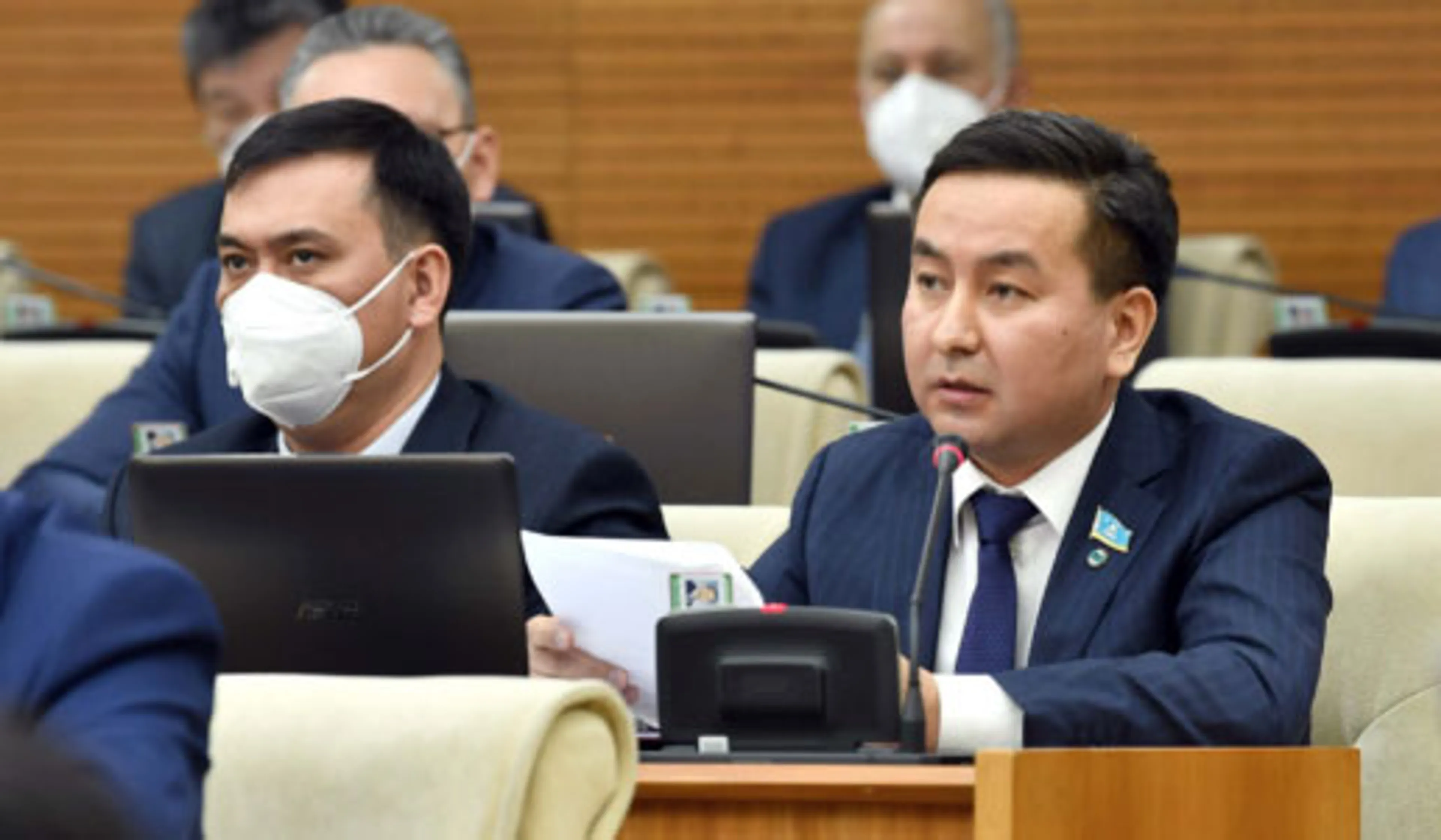 Капитал - Надо не выдумывать отговорки, а срочно выручать бизнес - депутат