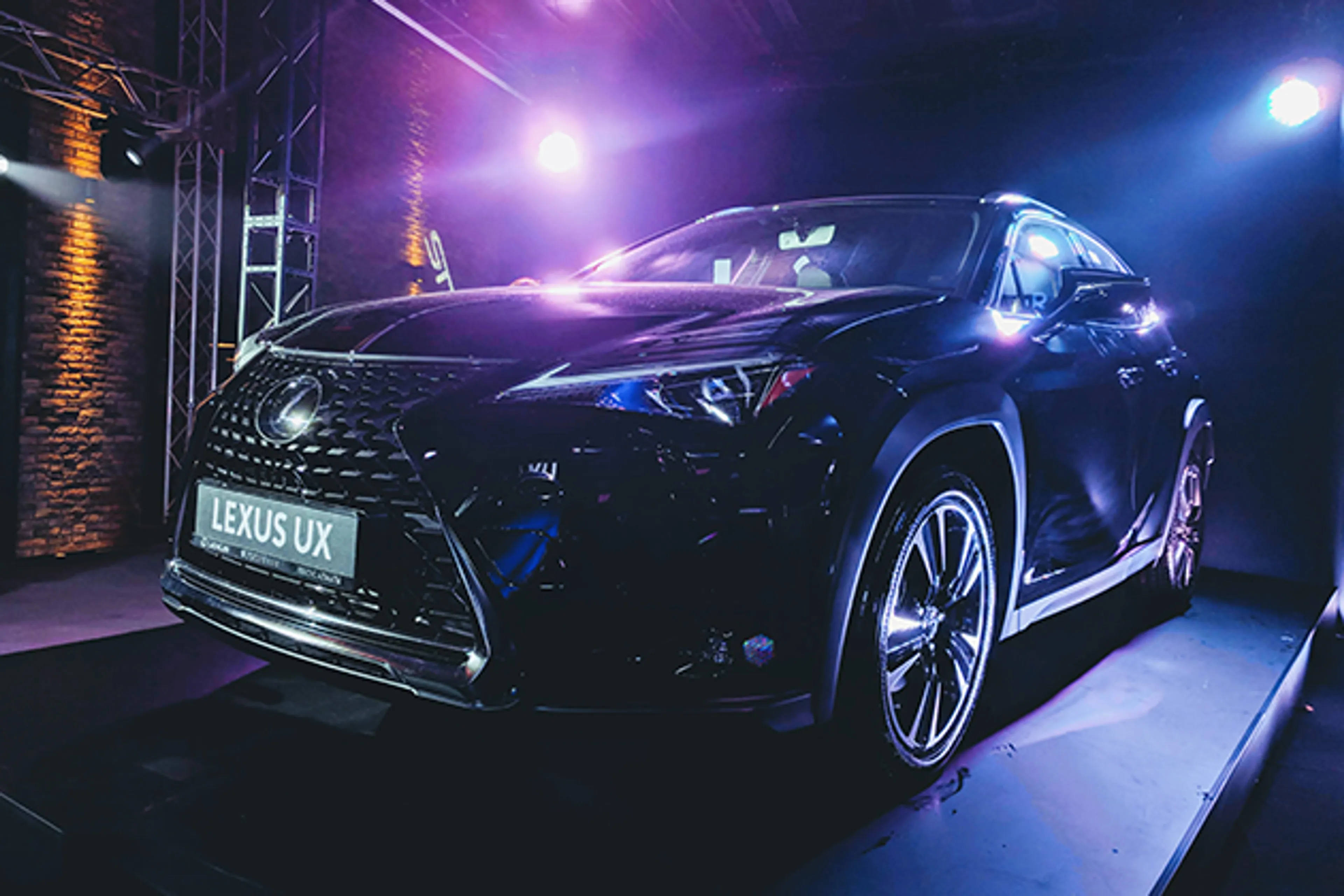 Капитал - Lexus UX в Казахстане