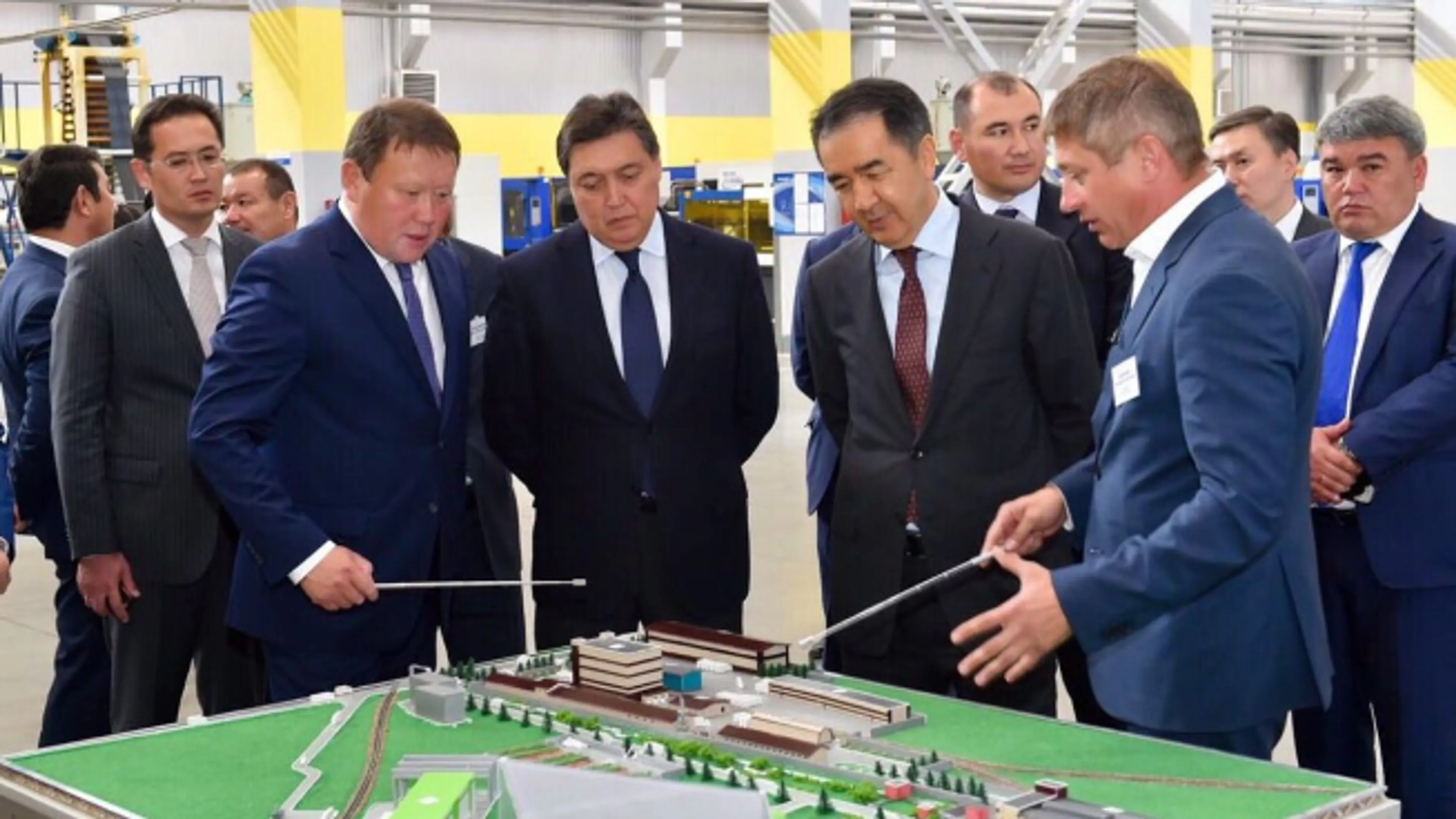 Капитал - Премьер ознакомился с развитием пищевой промышленности в СКО