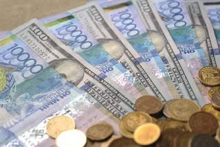 Капитал - Биржевой курс нацвалюты за сутки ослабел на 1,5 тенге