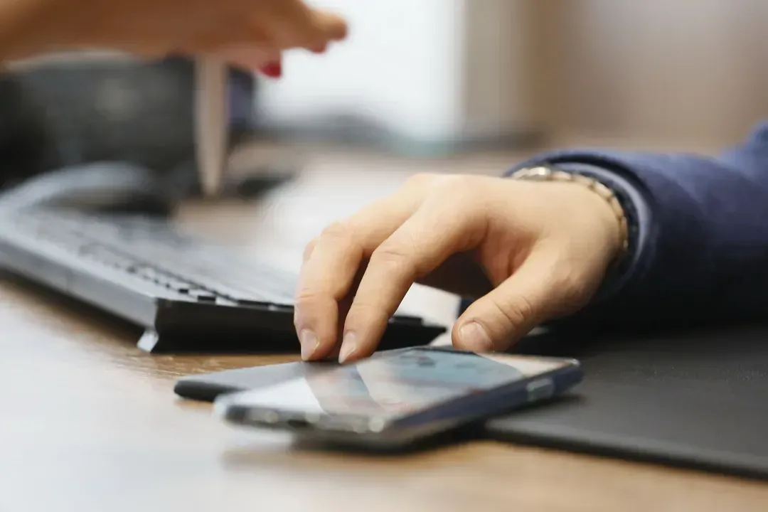 Казахстанцы смогут делать межбанковские переводы по номеру телефона получателя 