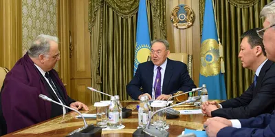 Нурсултану Назарбаеву вручили орден
