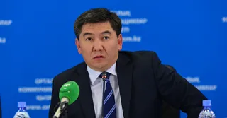 Капитал - Сбой воспитательной работы в школах признал Саринжипов