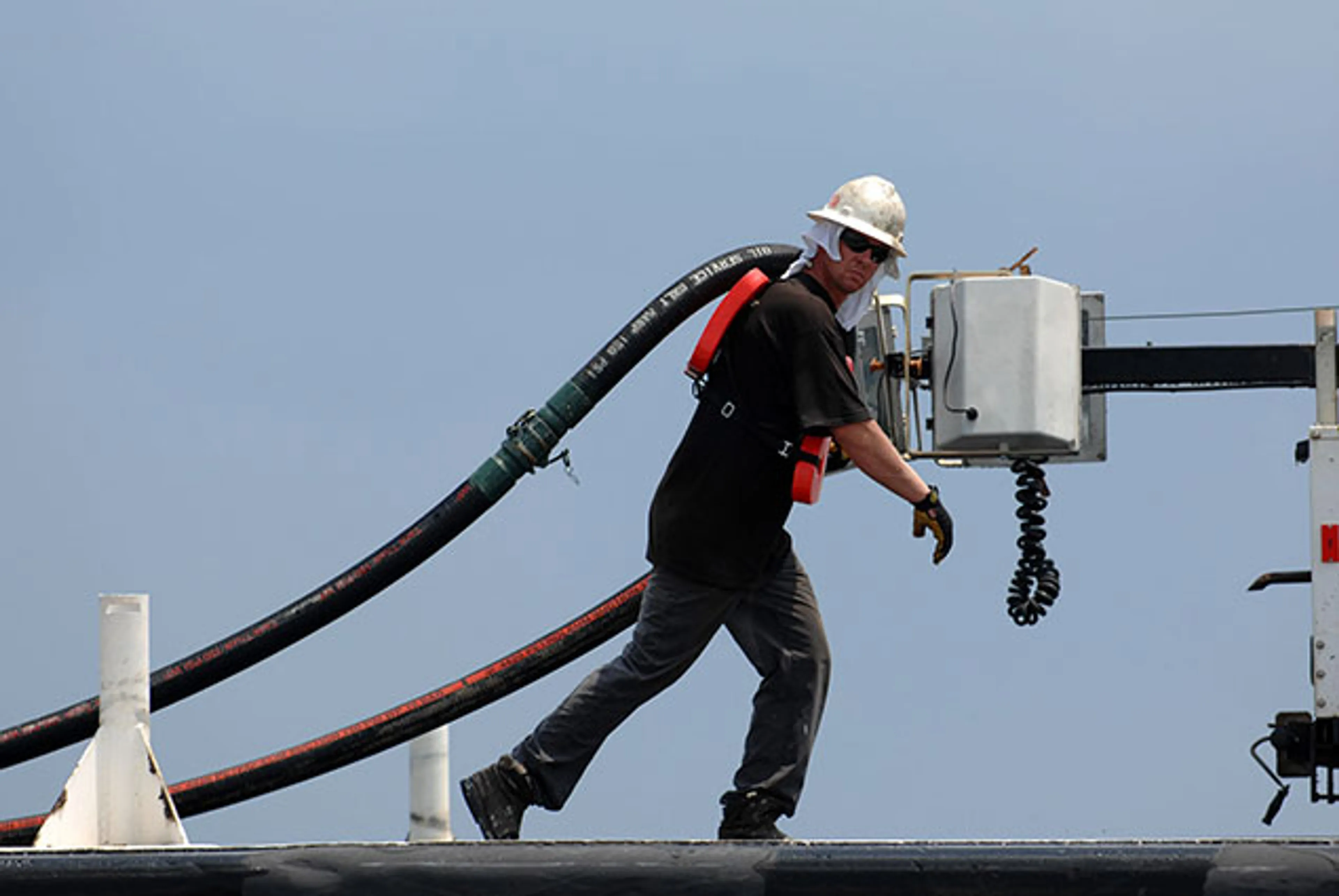 Капитал - Снизить цену нефти на $20 может отмена санкций против Ирана