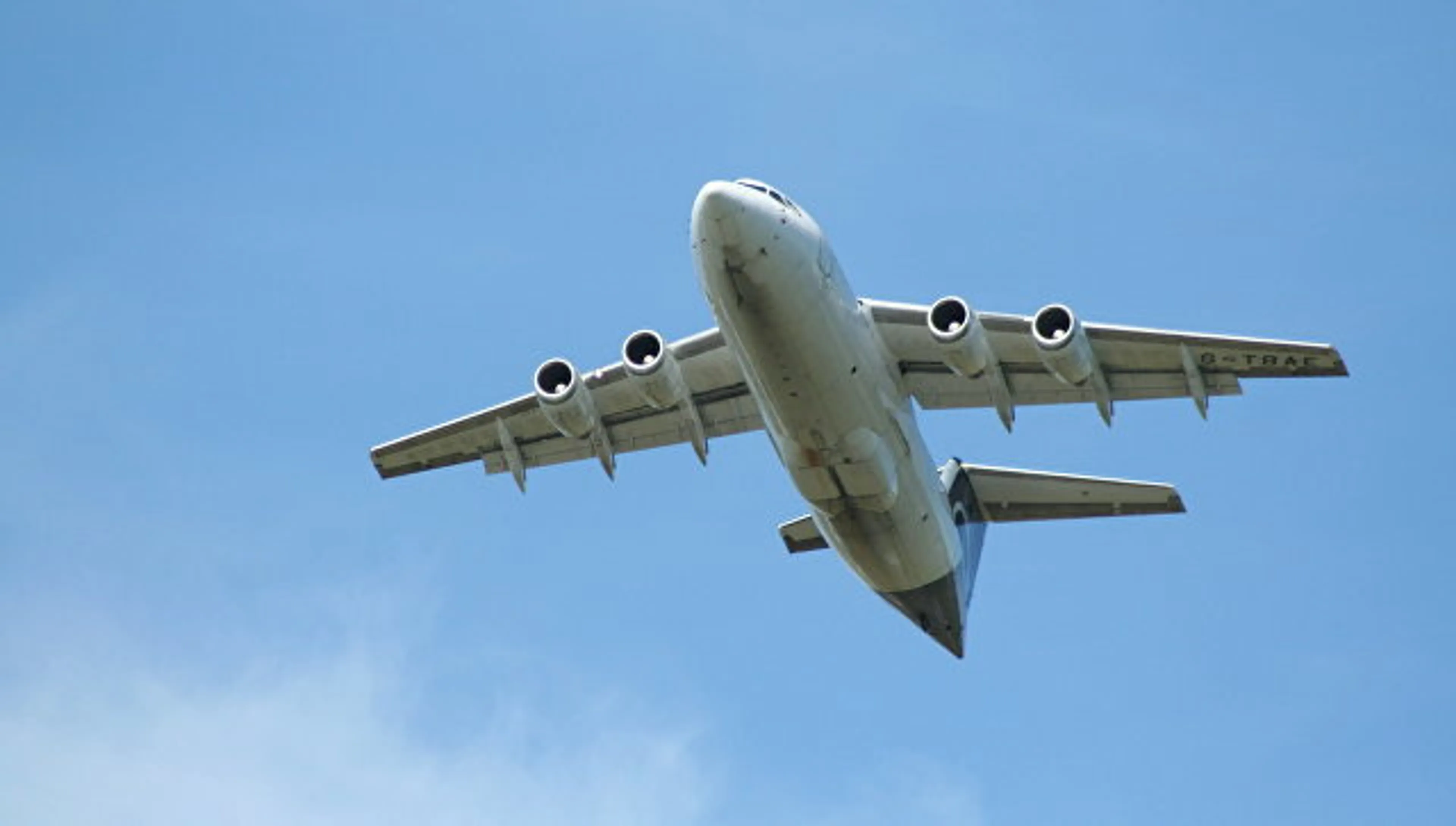 Капитал - В Колумбии разбился самолет с бразильскими футболистами