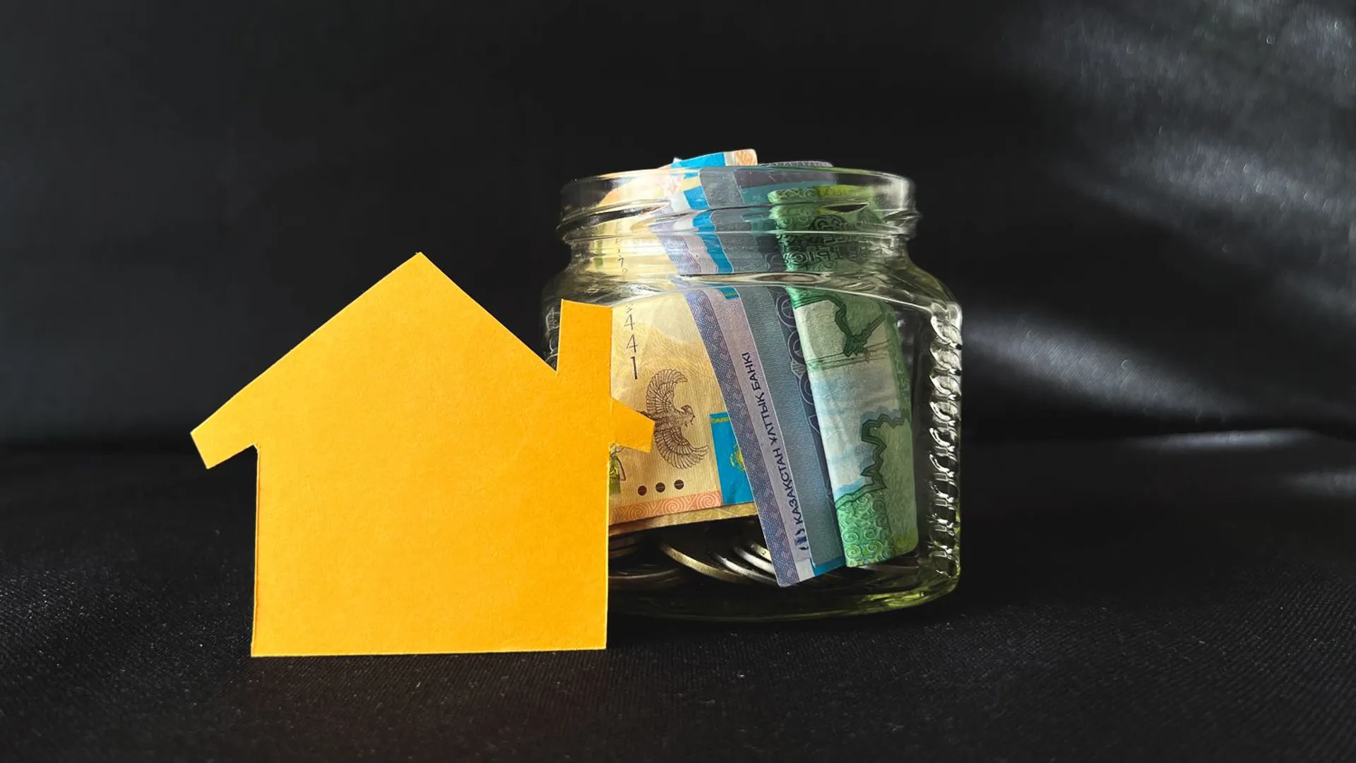 Капитал - Спрос на ипотеку снизился на 3%, на автокредиты вырос - на 10%